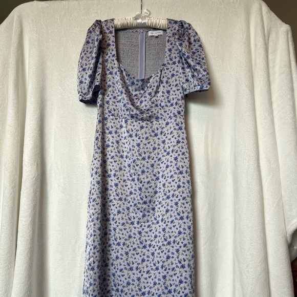 Lost + Wander blue purple floral puff sleeve midi dress medium - Picture 3 of 14
